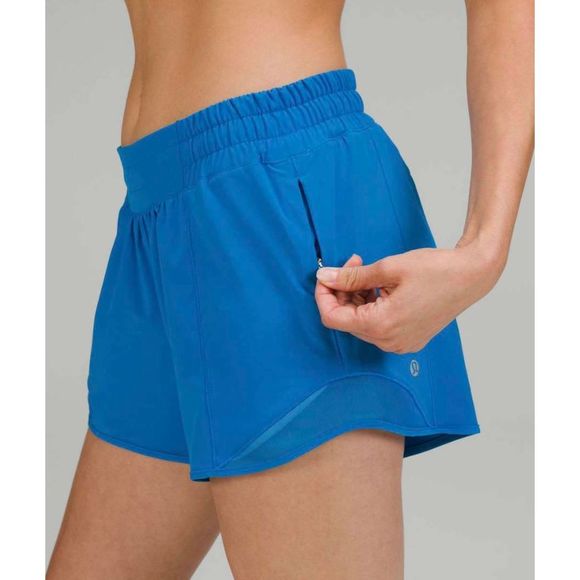 lululemon athletica Pants - LULULEMON ATHLETICA Hotty Hot Low-Rise Lined Short 4' in Poolside Size 6